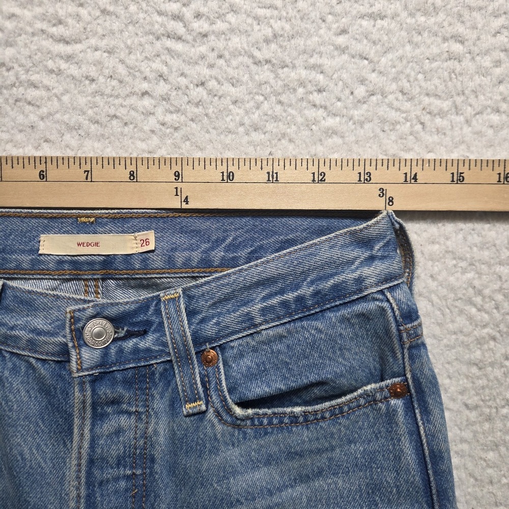 Levi's Wedgie Fit Premium Jeans Women's 26 Faded Blue Wash Taper Leg Button Fly - Picture 3 of 8